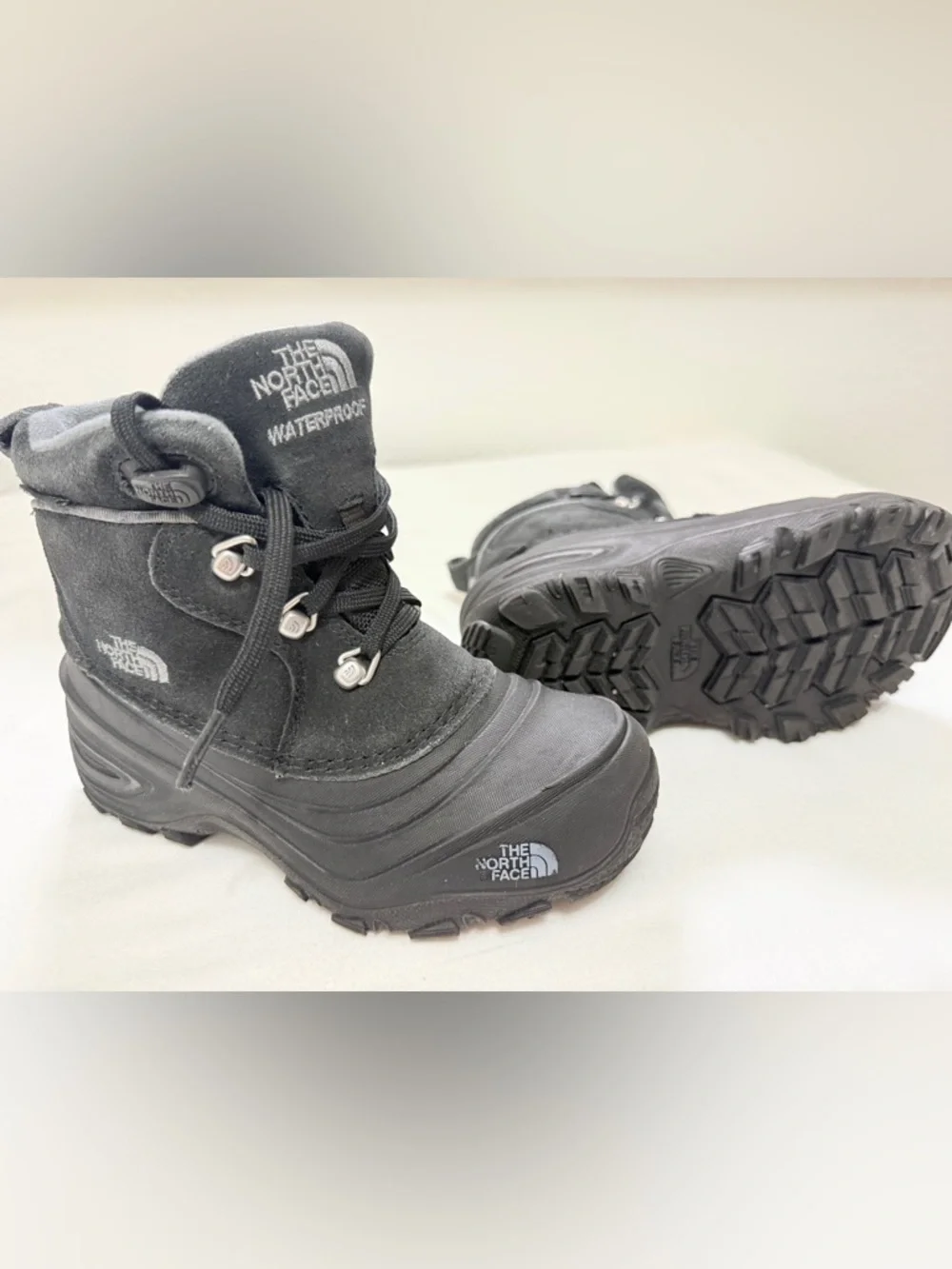 The North Face Waterproof Snow Boots Kids US 12 Black Winter